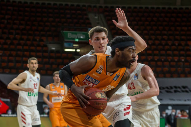 本泽马与维 本泽马与维